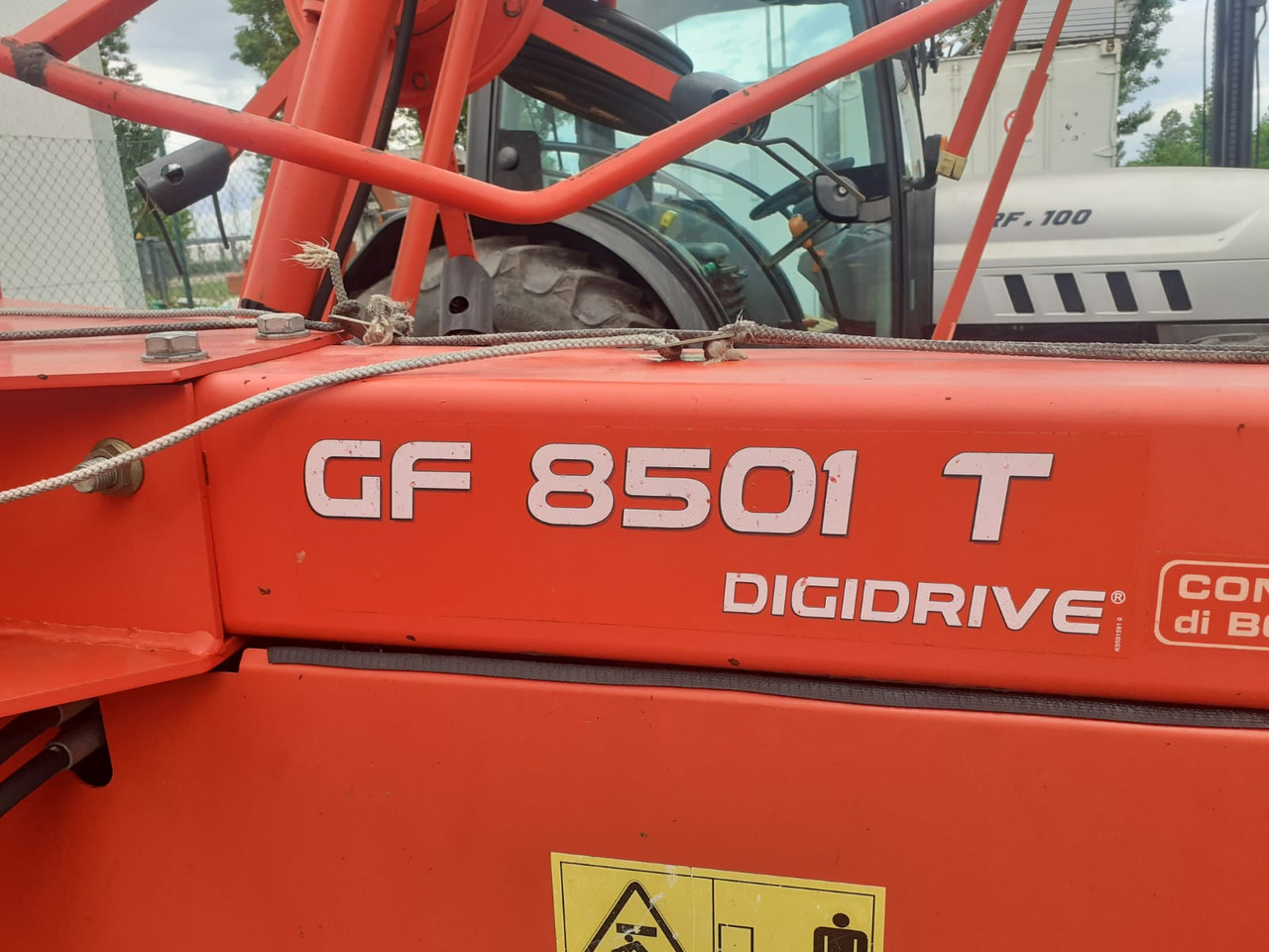 Voltafieno usato Kuhn GF 8501 T - Obracač sena: obrázok 3 Voltafieno usato Kuhn GF 8501 T - Obracač sena: obrázok 3