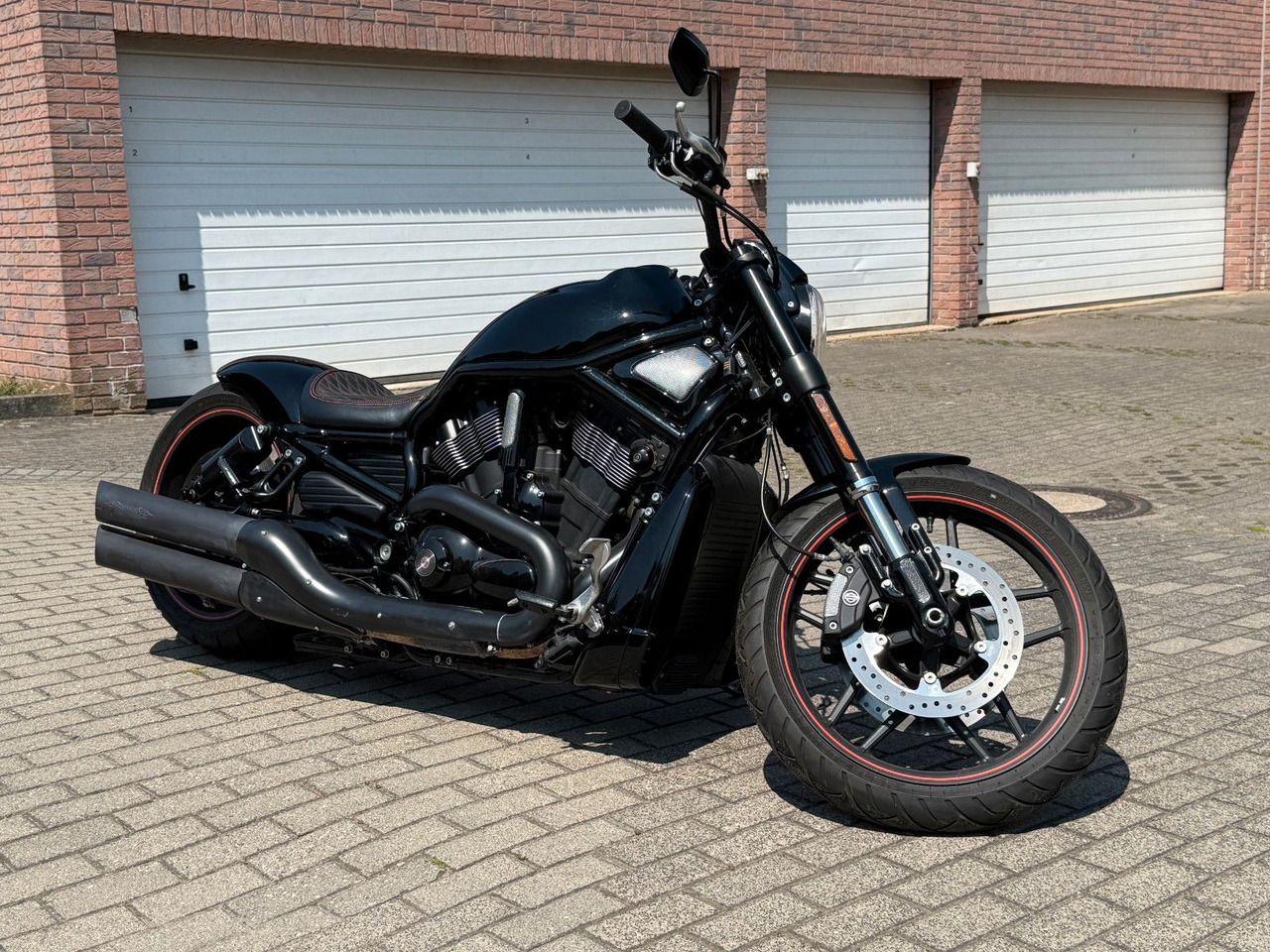 Harley-Davidson Night Rod - Motocykel: obrázok 4 Harley-Davidson Night Rod - Motocykel: obrázok 4