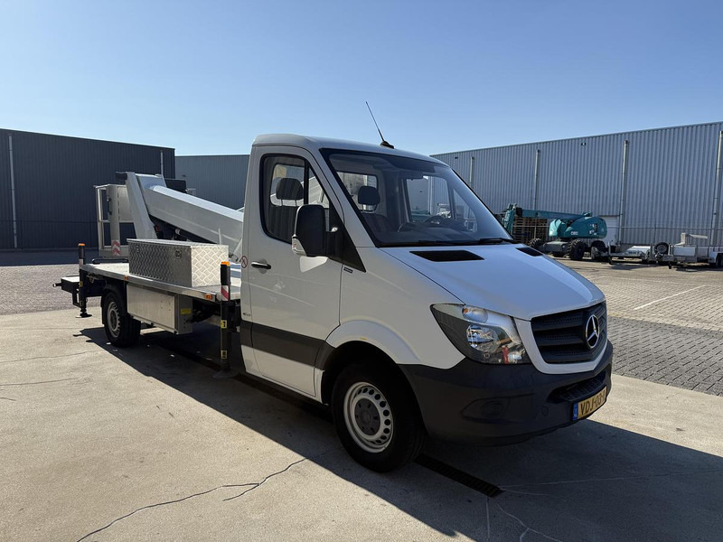 Versalift VTX-240, Auto hoogwerker - Automobilová plošina: obrázok 3 Versalift VTX-240, Auto hoogwerker - Automobilová plošina: obrázok 3