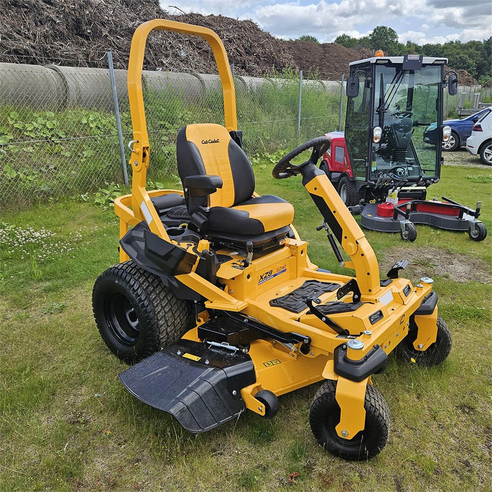 ABC Cub Cadet XZ8 Zero Turn - Záhradná kosačka: obrázok 5 ABC Cub Cadet XZ8 Zero Turn - Záhradná kosačka: obrázok 5