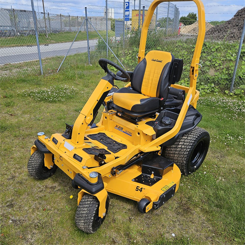 ABC Cub Cadet XZ8 Zero Turn - Záhradná kosačka: obrázok 2 ABC Cub Cadet XZ8 Zero Turn - Záhradná kosačka: obrázok 2