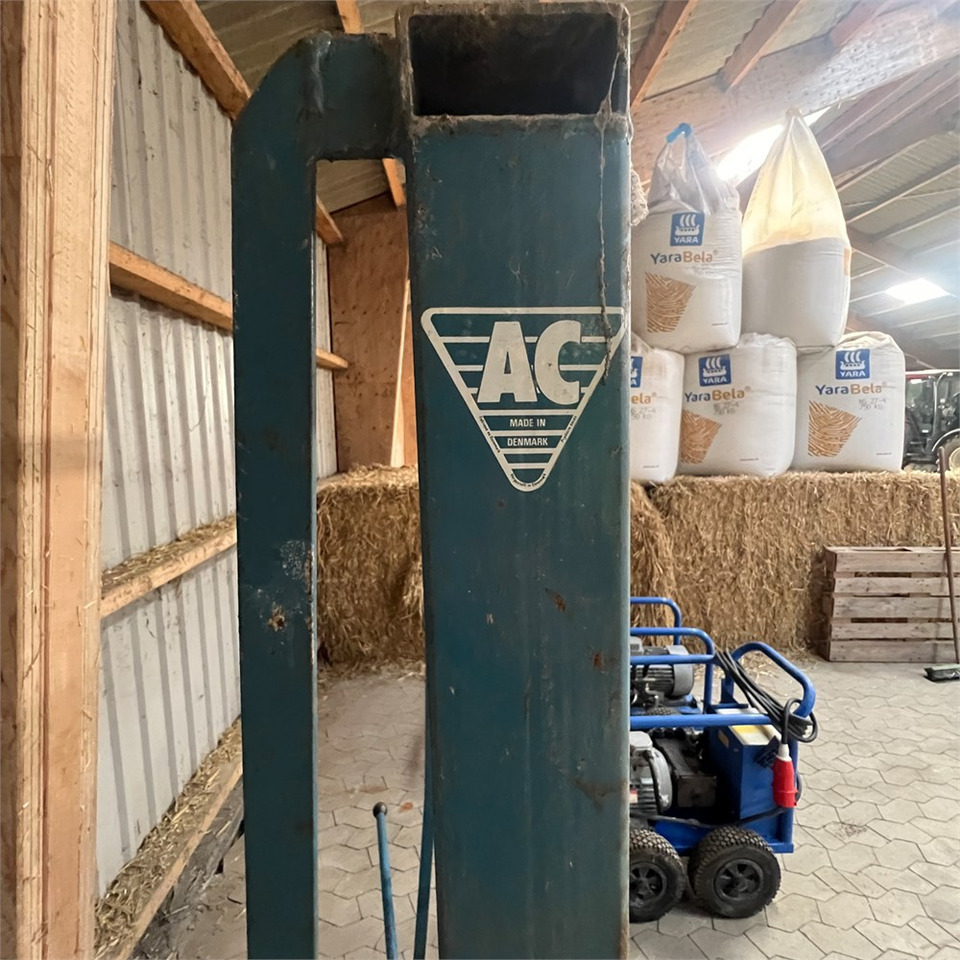 AC Hydraulic WT 1000 - Obrábací stroj: obrázok 5 AC Hydraulic WT 1000 - Obrábací stroj: obrázok 5