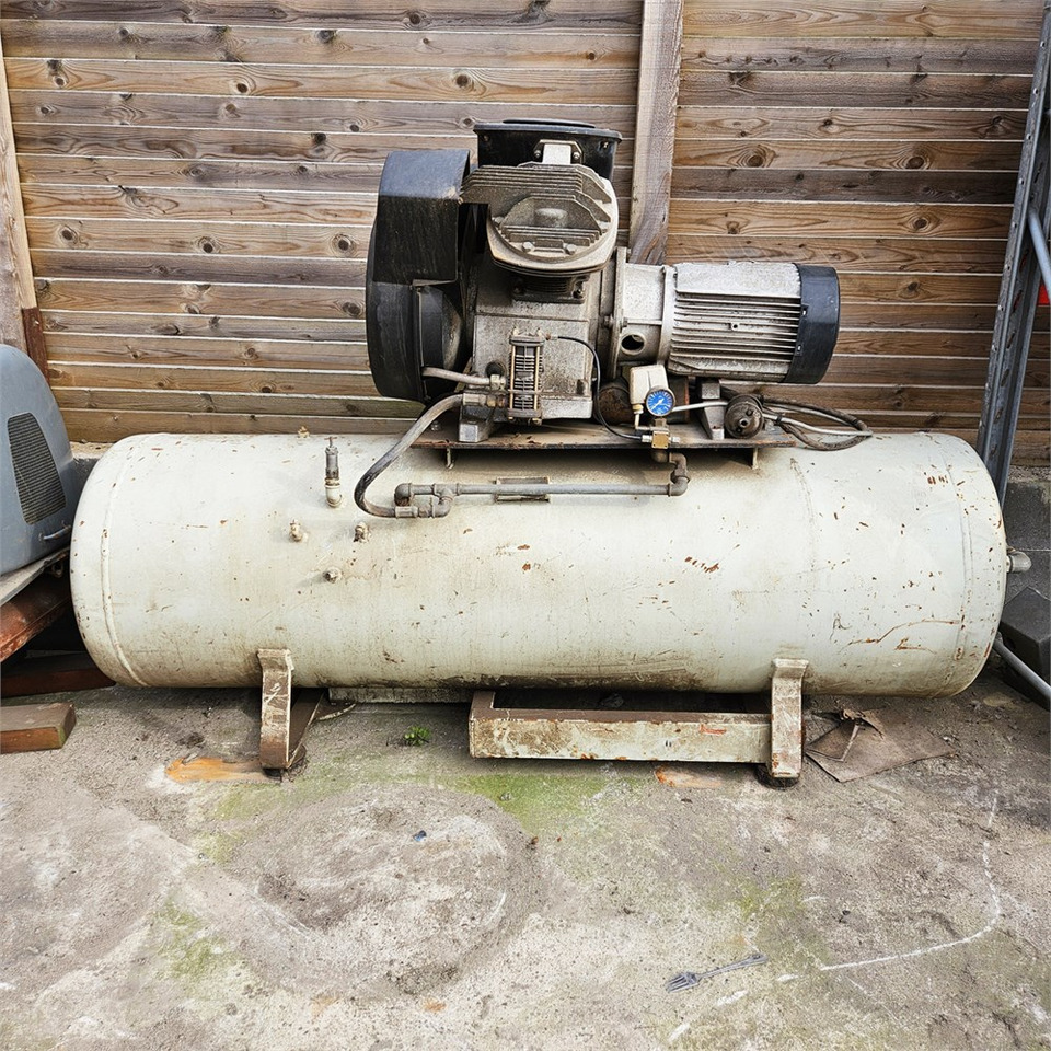 Atlas Copco Compressor - Vzduchový kompresor: obrázok 2 Atlas Copco Compressor - Vzduchový kompresor: obrázok 2
