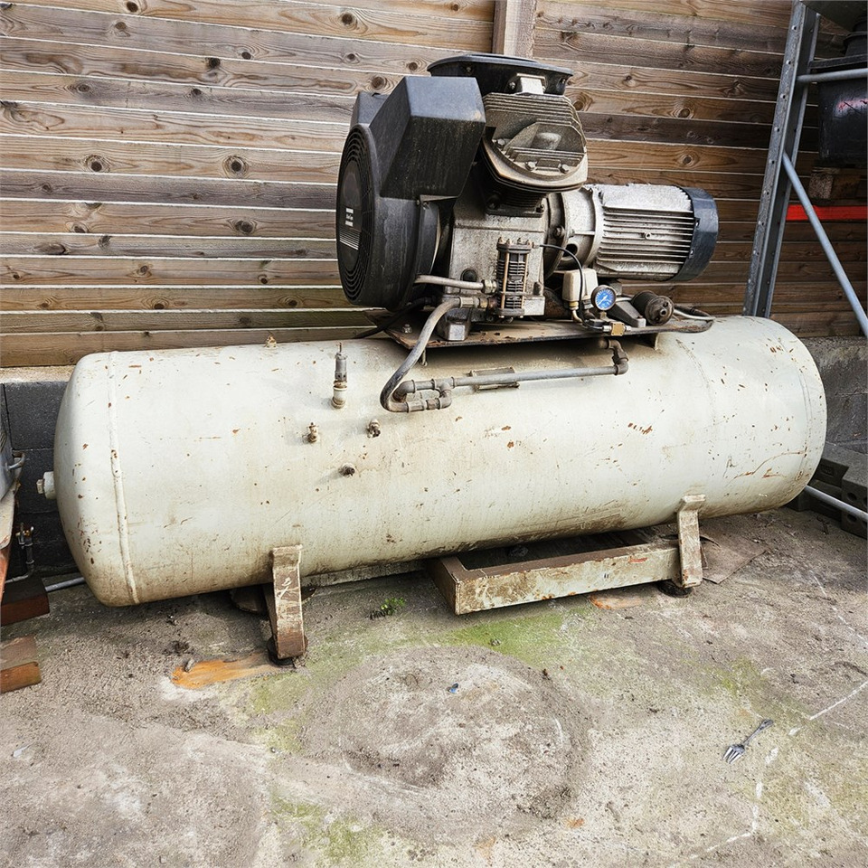 Atlas Copco Compressor - Vzduchový kompresor: obrázok 1 Atlas Copco Compressor - Vzduchový kompresor: obrázok 1
