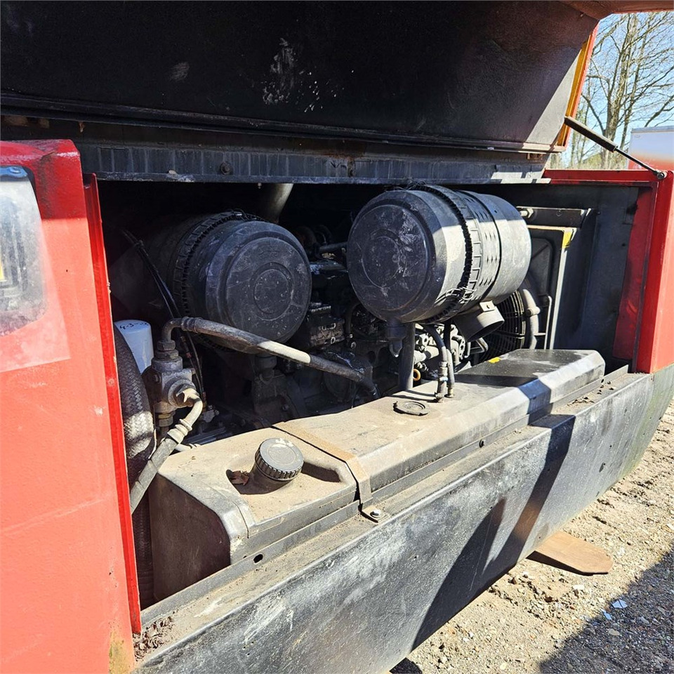Atlas Copco XAS 146 - Vzduchový kompresor: obrázok 5 Atlas Copco XAS 146 - Vzduchový kompresor: obrázok 5