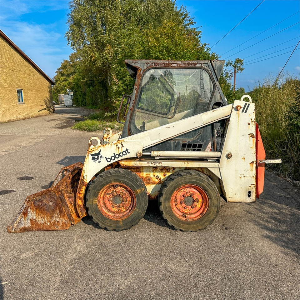Bobcat 543 - Šmykom riadený nakladač: obrázok 2 Bobcat 543 - Šmykom riadený nakladač: obrázok 2