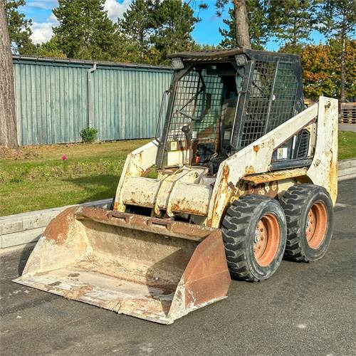 Bobcat 753 - Šmykom riadený nakladač: obrázok 2 Bobcat 753 - Šmykom riadený nakladač: obrázok 2