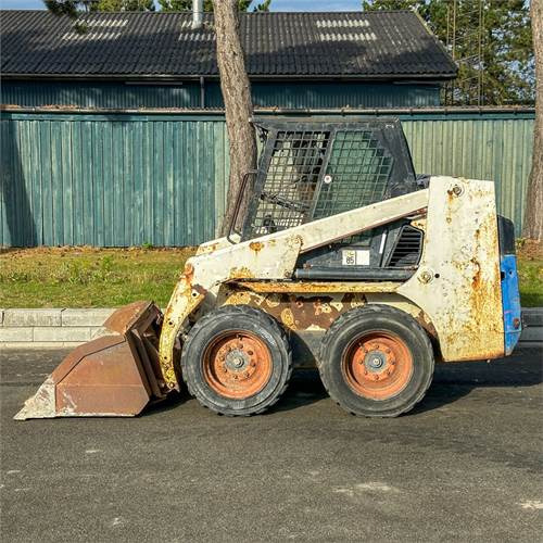 Bobcat 753 - Šmykom riadený nakladač: obrázok 3 Bobcat 753 - Šmykom riadený nakladač: obrázok 3