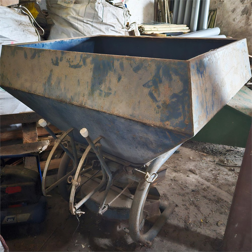 Bogballe B-700 - Technika pro aplikaci hnoja: obrázok 4 Bogballe B-700 - Technika pro aplikaci hnoja: obrázok 4