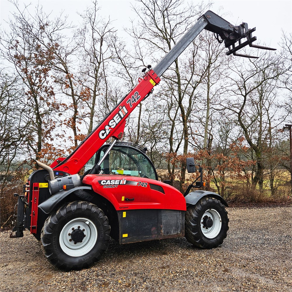 CASE IH Farmlift 742 - Teleskopický nakladač: obrázok 1 CASE IH Farmlift 742 - Teleskopický nakladač: obrázok 1