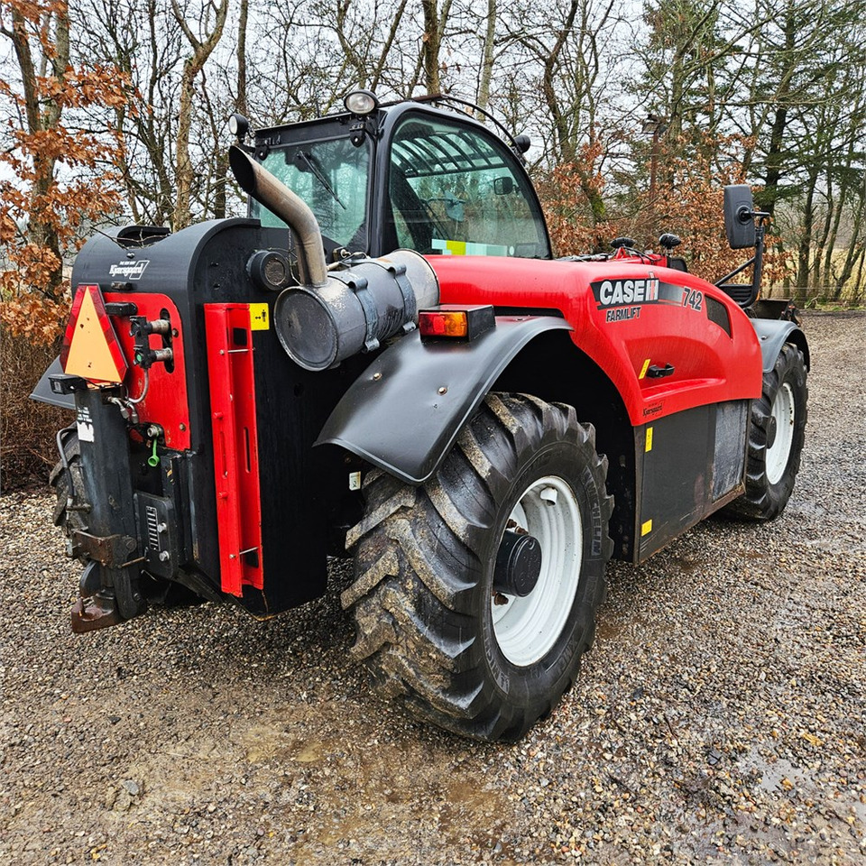 CASE IH Farmlift 742 - Teleskopický nakladač: obrázok 4 CASE IH Farmlift 742 - Teleskopický nakladač: obrázok 4