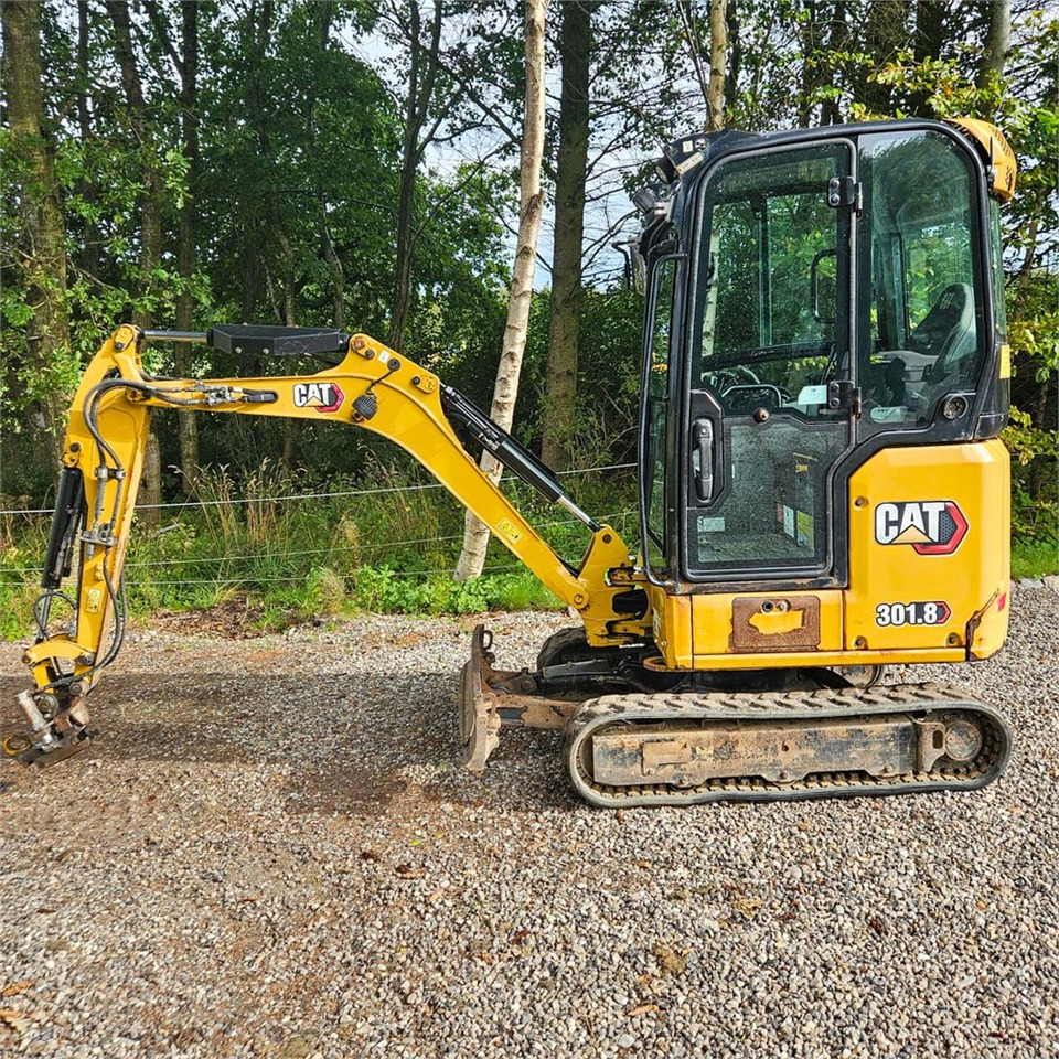 Caterpillar 301.8 - Mini rýpadlo: obrázok 2 Caterpillar 301.8 - Mini rýpadlo: obrázok 2