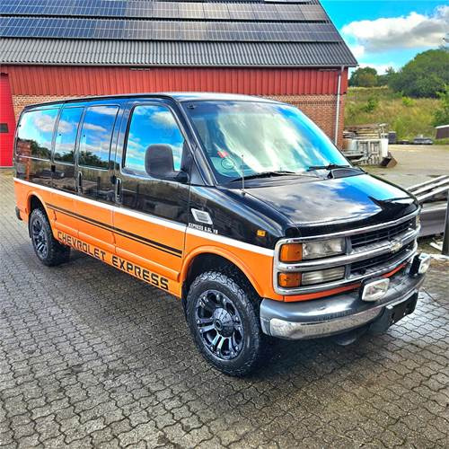 Chevrolet Express Van 2500 - Mikrobus: obrázok 1 Chevrolet Express Van 2500 - Mikrobus: obrázok 1