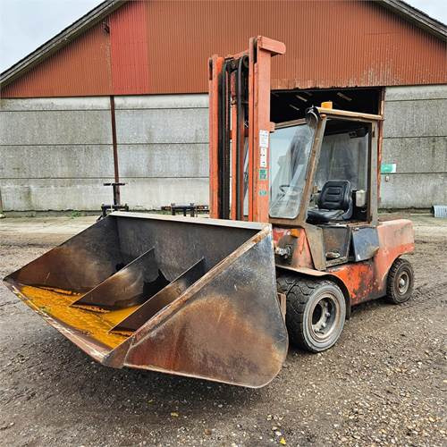 Dantruck 4004 - Vysokozdvižný vozík: obrázok 1 Dantruck 4004 - Vysokozdvižný vozík: obrázok 1