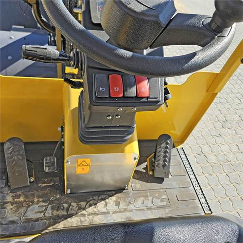 Leasing Eurotrack W12 MS-2 Eurotrack W12 MS-2: obrázok 11 Leasing Eurotrack W12 MS-2 Eurotrack W12 MS-2: obrázok 11