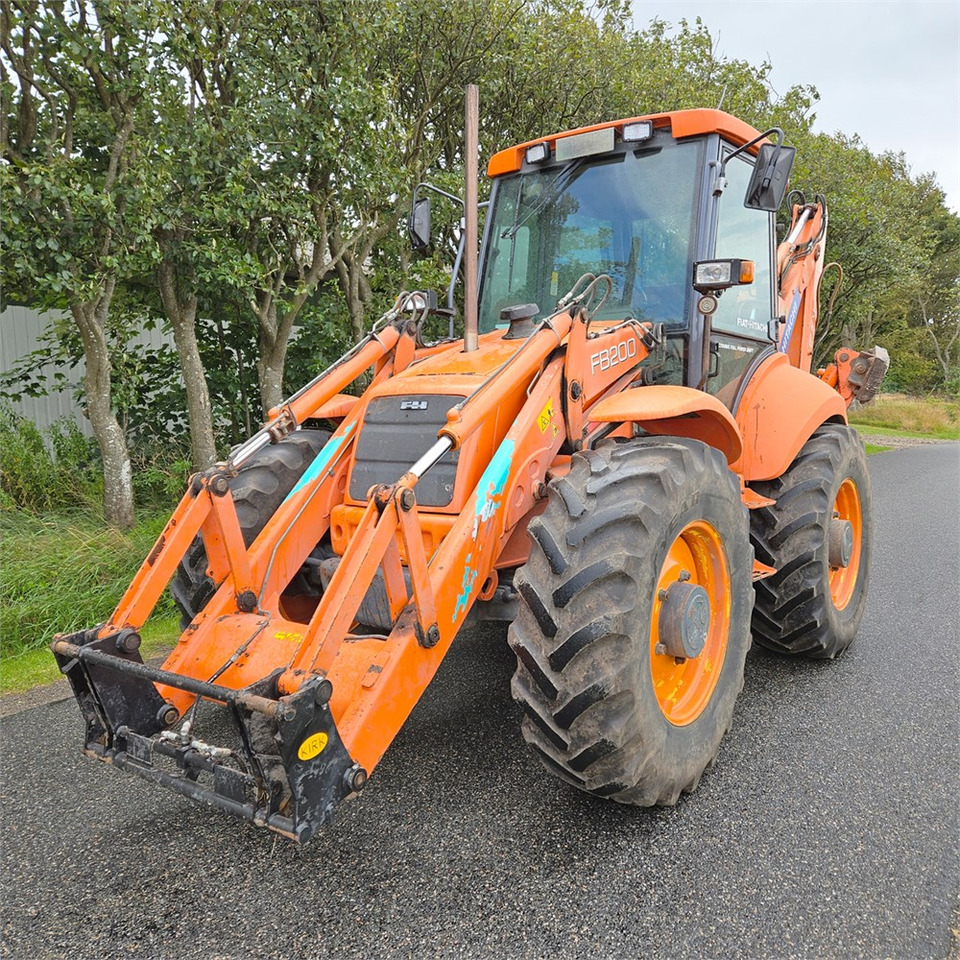 Fiat-Hitachi FB200-4PS - Rýpadlo-nakladač: obrázok 1 Fiat-Hitachi FB200-4PS - Rýpadlo-nakladač: obrázok 1