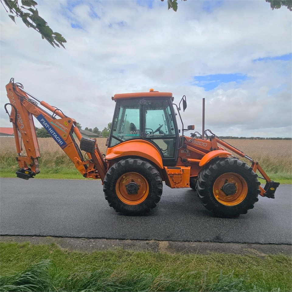 Fiat-Hitachi FB200-4PS - Rýpadlo-nakladač: obrázok 5 Fiat-Hitachi FB200-4PS - Rýpadlo-nakladač: obrázok 5