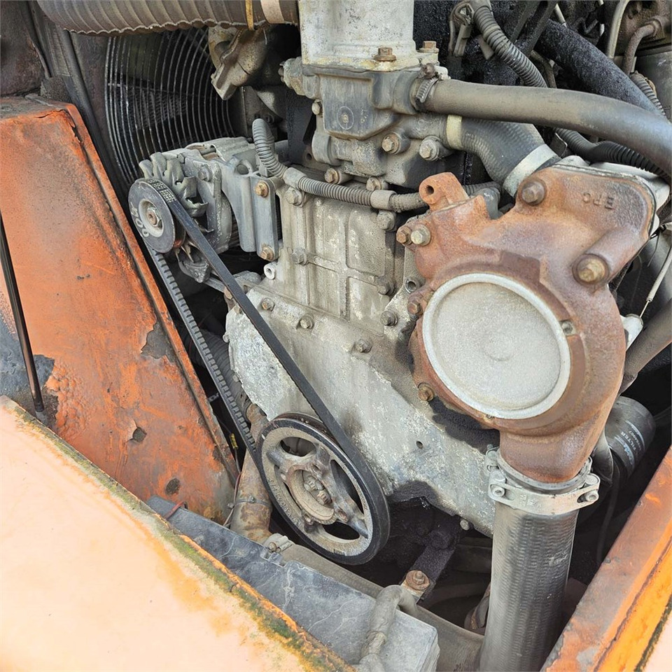 Kolesový nakladač Fiat-Hitachi W80 H: obrázok 45 Kolesový nakladač Fiat-Hitachi W80 H: obrázok 45