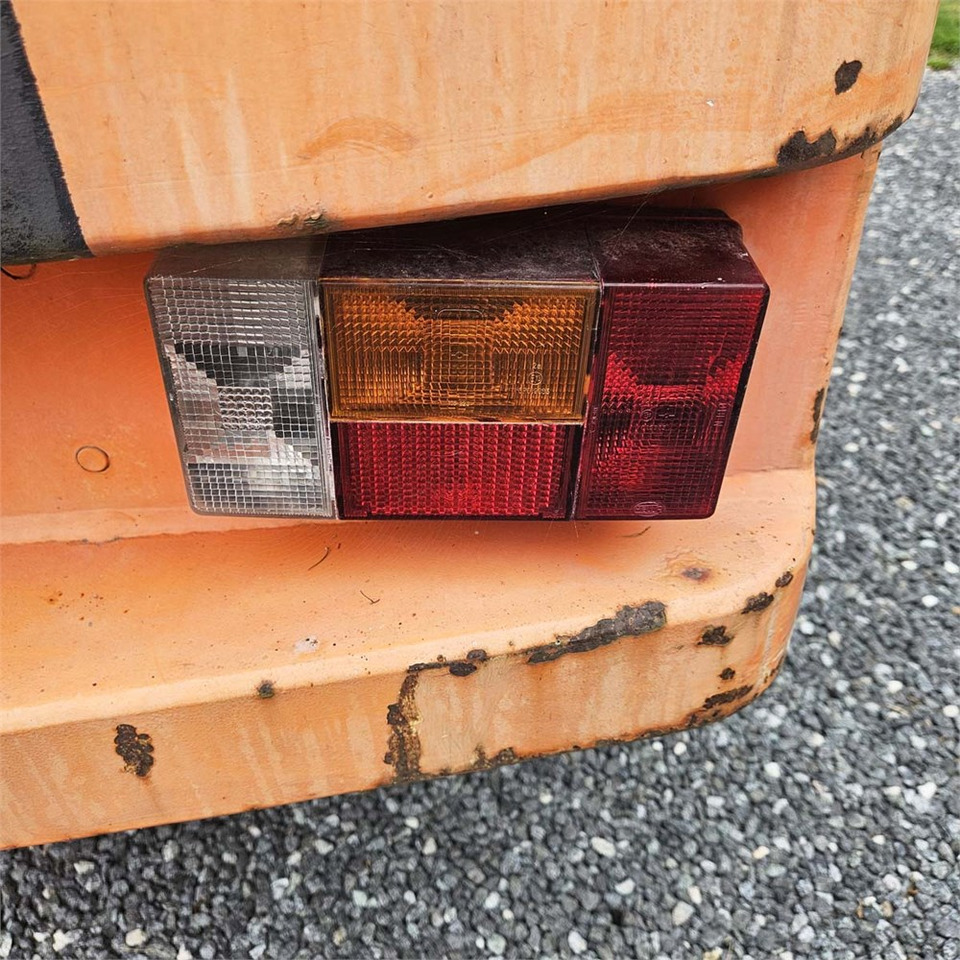 Kolesový nakladač Fiat-Hitachi W80 H: obrázok 27 Kolesový nakladač Fiat-Hitachi W80 H: obrázok 27