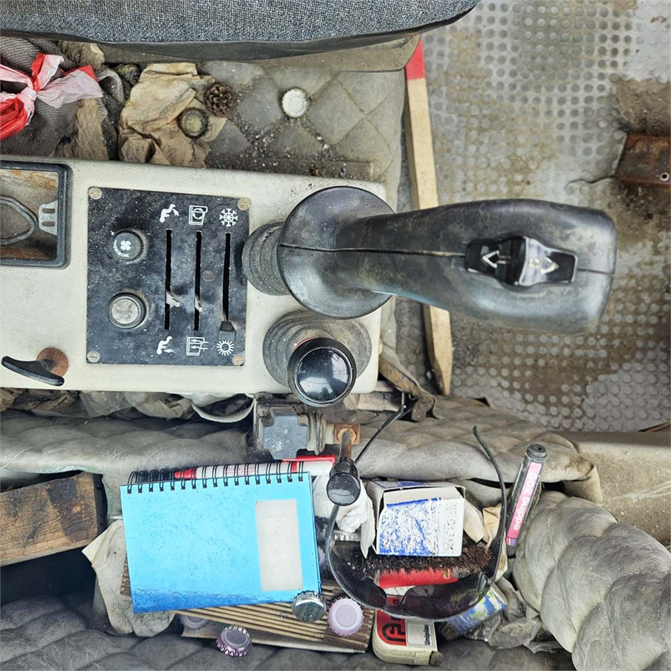 Kolesový nakladač Fiat-Hitachi W80 H: obrázok 15 Kolesový nakladač Fiat-Hitachi W80 H: obrázok 15