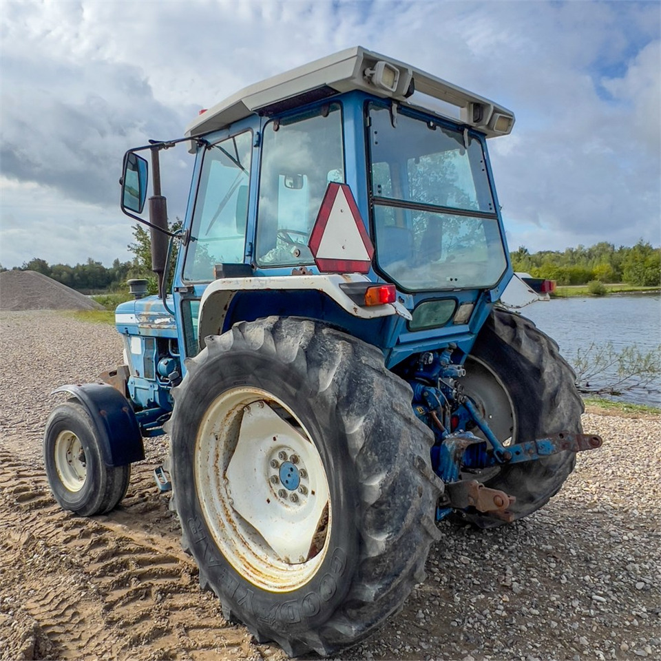 Ford 5610 - Traktor: obrázok 5 Ford 5610 - Traktor: obrázok 5