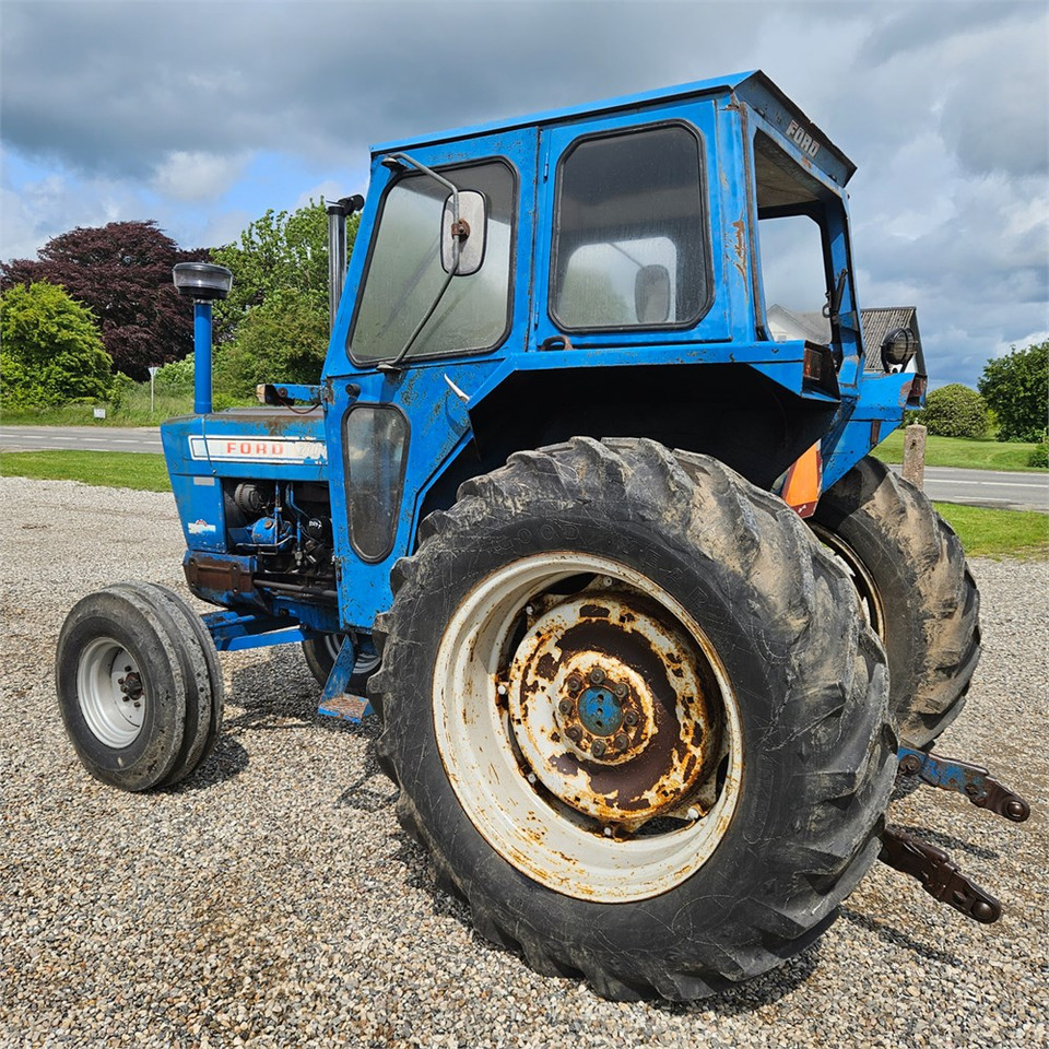 Ford 7000 - Traktor: obrázok 3 Ford 7000 - Traktor: obrázok 3