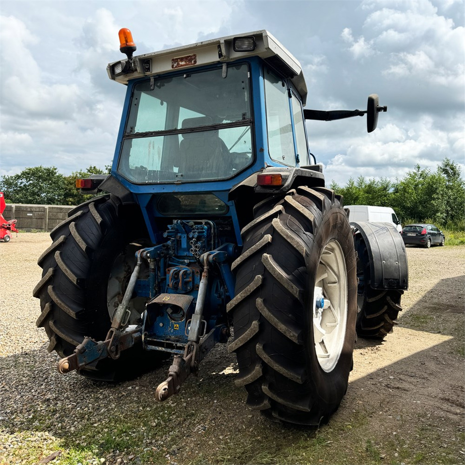 Ford 8630 - Traktor: obrázok 4 Ford 8630 - Traktor: obrázok 4