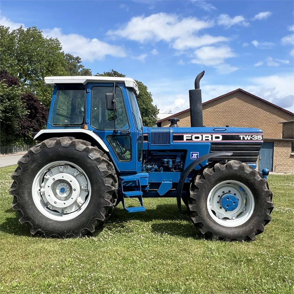 Ford TW 35 - Traktor: obrázok 3 Ford TW 35 - Traktor: obrázok 3