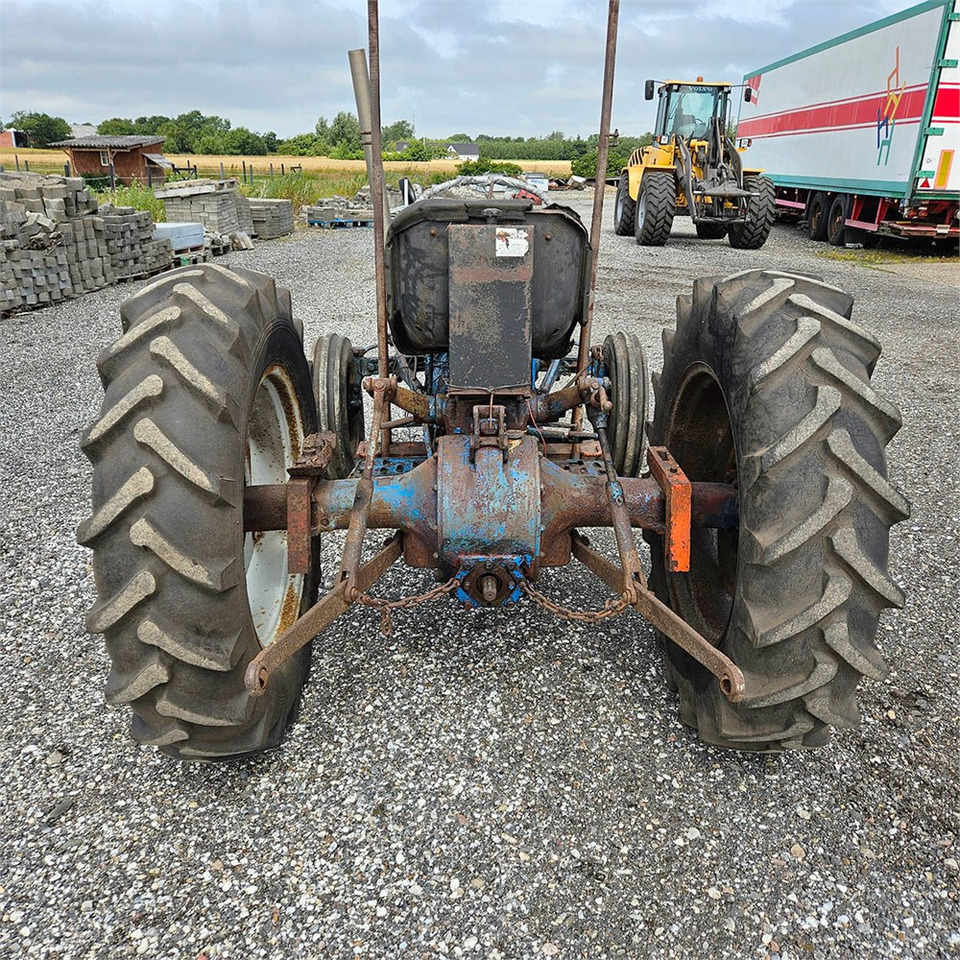 Fordson Dexta - Traktor: obrázok 5 Fordson Dexta - Traktor: obrázok 5