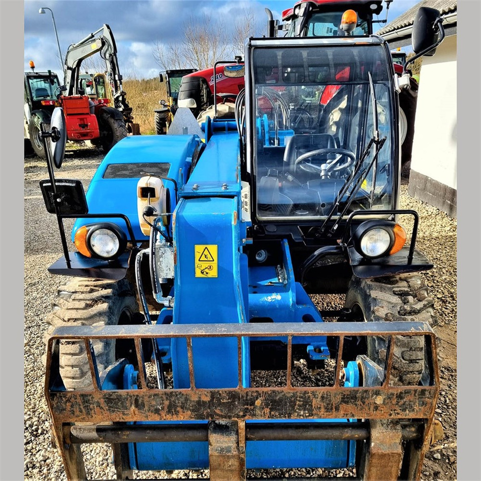 Genie GTH-2506 - Teleskopický nakladač: obrázok 4 Genie GTH-2506 - Teleskopický nakladač: obrázok 4