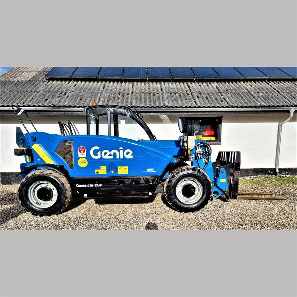Genie GTH-2506 - Teleskopický nakladač: obrázok 2 Genie GTH-2506 - Teleskopický nakladač: obrázok 2
