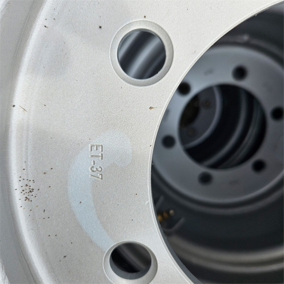 Kompletné koleso pre Stavebné stroje Giant 31X15,5-15: obrázok 6