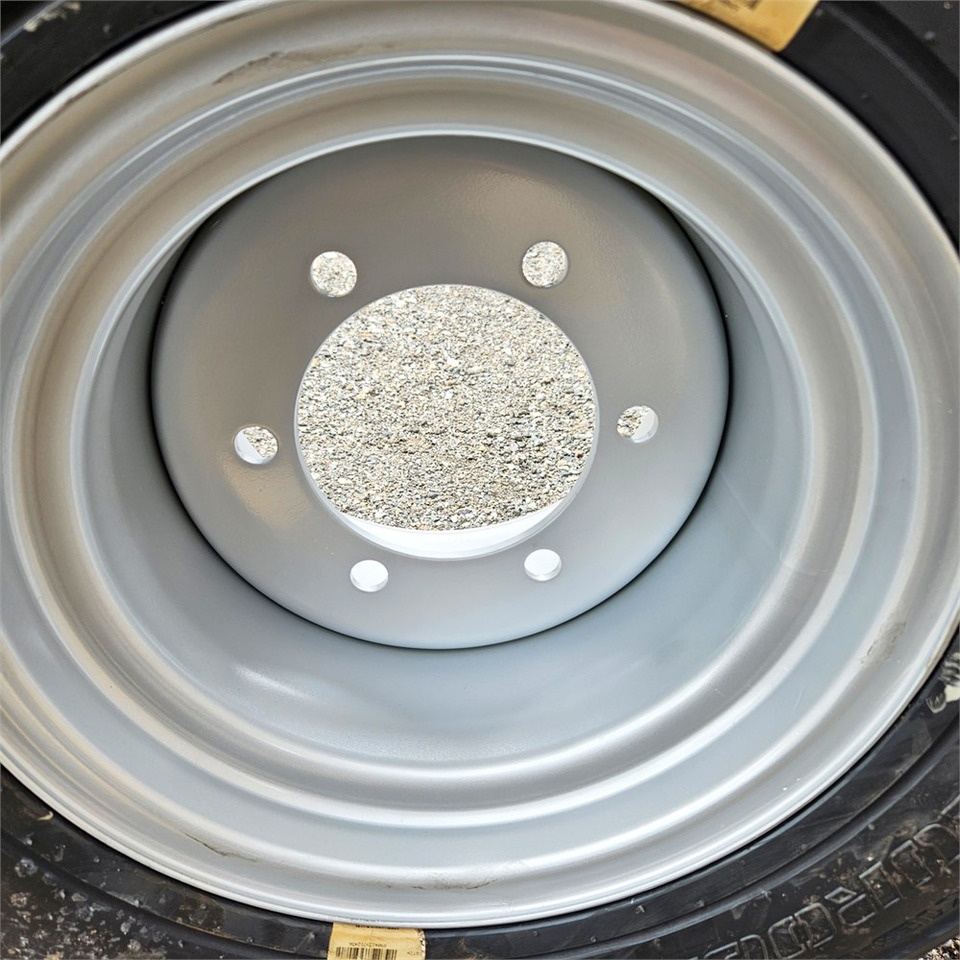Kompletné koleso pre Stavebné stroje Giant 31X15,5-15: obrázok 9