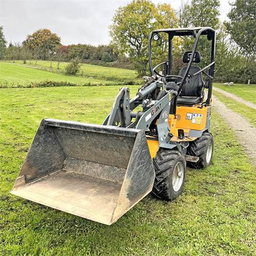 Giant D254SW - Šmykom riadený nakladač: obrázok 4 Giant D254SW - Šmykom riadený nakladač: obrázok 4