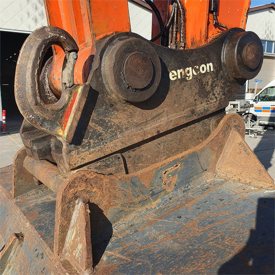 Pásové rýpadlo Hitachi Hitachi ZX250 LC-5B: obrázok 43 Pásové rýpadlo Hitachi Hitachi ZX250 LC-5B: obrázok 43