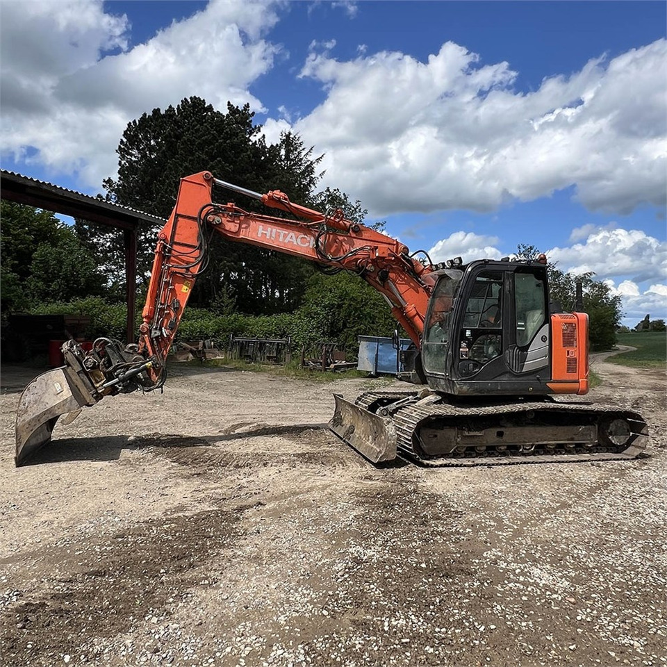 Hitachi ZX135 US-6 - Pásové rýpadlo: obrázok 3 Hitachi ZX135 US-6 - Pásové rýpadlo: obrázok 3