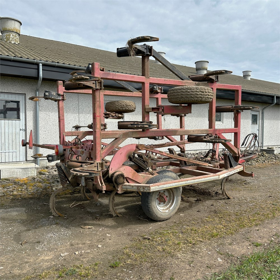 Horsch Terrano 6 FG - Kultivátor: obrázok 3 Horsch Terrano 6 FG - Kultivátor: obrázok 3