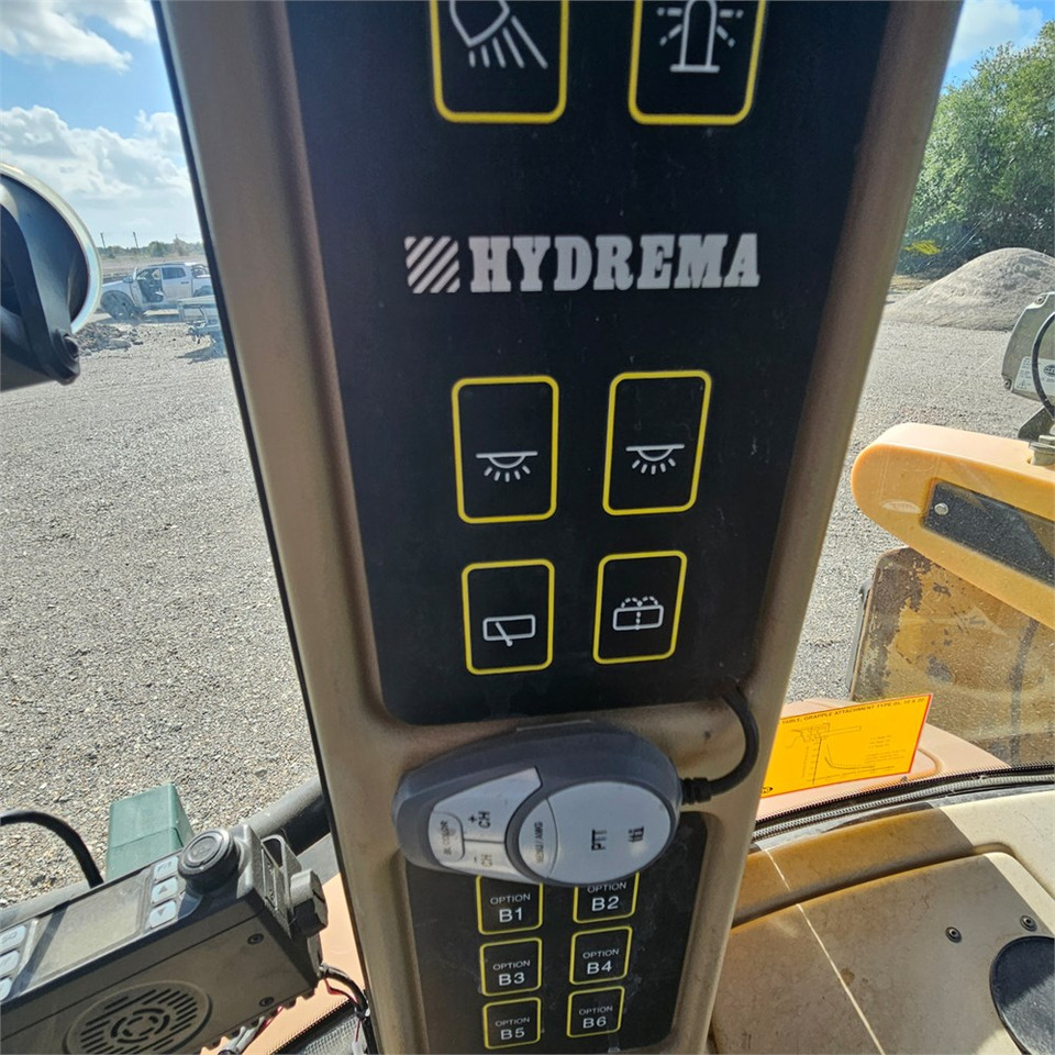 Rýpadlo-nakladač Hydrema 926E: obrázok 33