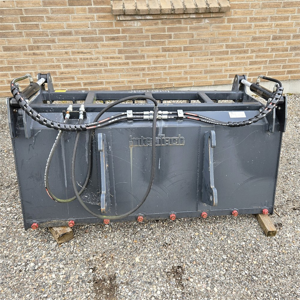 Intertech Silo klo - Stroj na silážovanie: obrázok 3 Intertech Silo klo - Stroj na silážovanie: obrázok 3