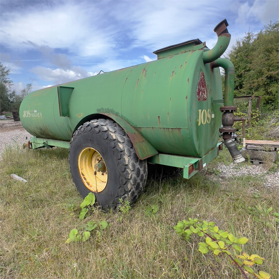 JOS 9 - Cisternový príves: obrázok 3 JOS 9 - Cisternový príves: obrázok 3