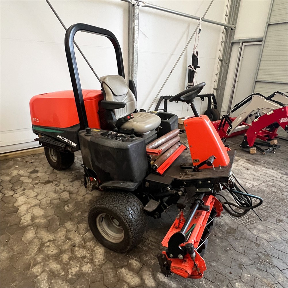 Jacobsen AR3 - Záhradná kosačka: obrázok 3 Jacobsen AR3 - Záhradná kosačka: obrázok 3