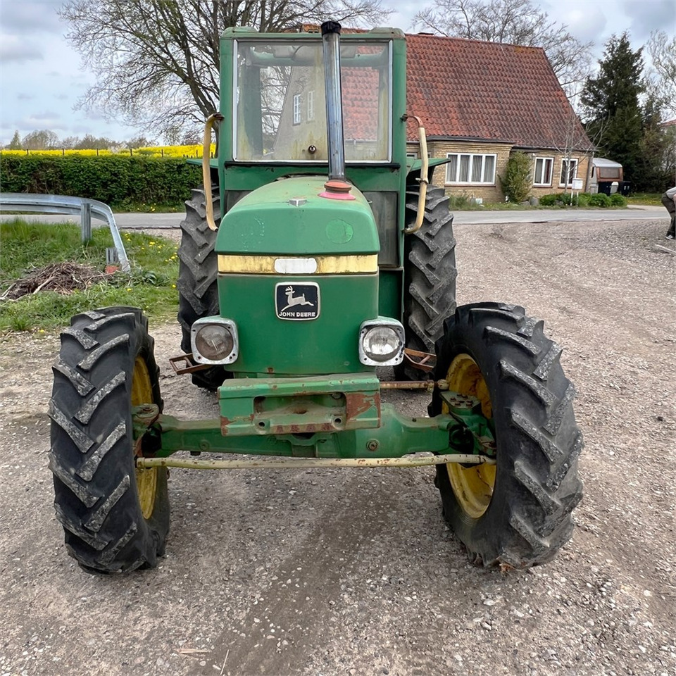 John Deere 1140 - Traktor: obrázok 2 John Deere 1140 - Traktor: obrázok 2