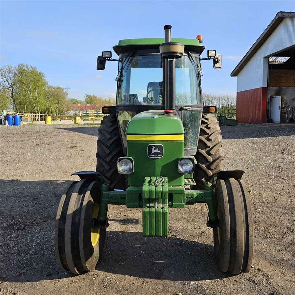 John Deere 2040 - Traktor: obrázok 2 John Deere 2040 - Traktor: obrázok 2