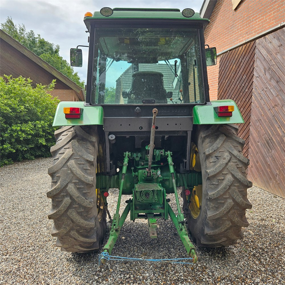John Deere 3040 - Traktor: obrázok 4 John Deere 3040 - Traktor: obrázok 4