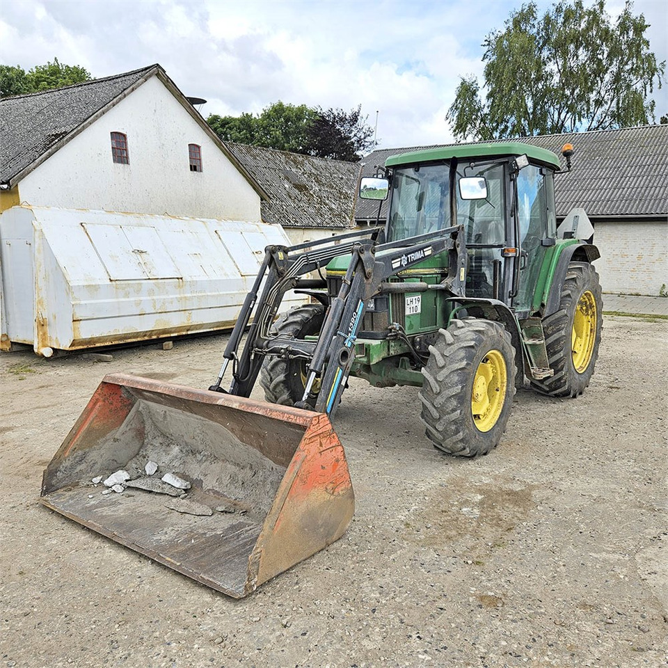John Deere 6200 - Traktor: obrázok 2 John Deere 6200 - Traktor: obrázok 2