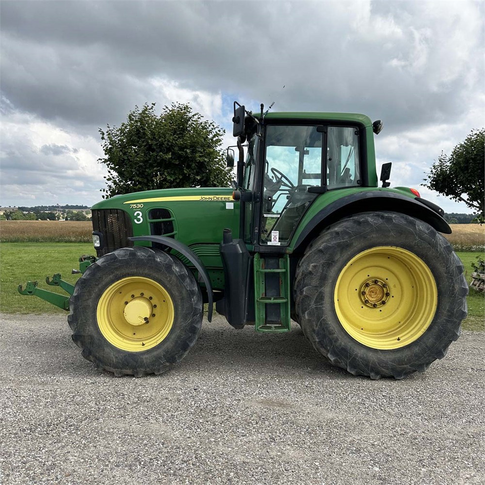 John Deere 7530 - Traktor: obrázok 5 John Deere 7530 - Traktor: obrázok 5