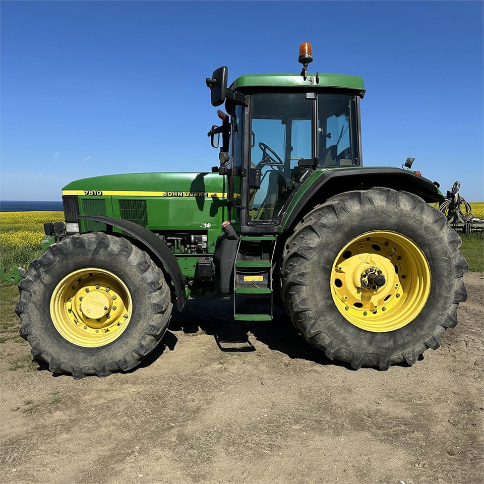 John Deere 7810 - Traktor: obrázok 4 John Deere 7810 - Traktor: obrázok 4
