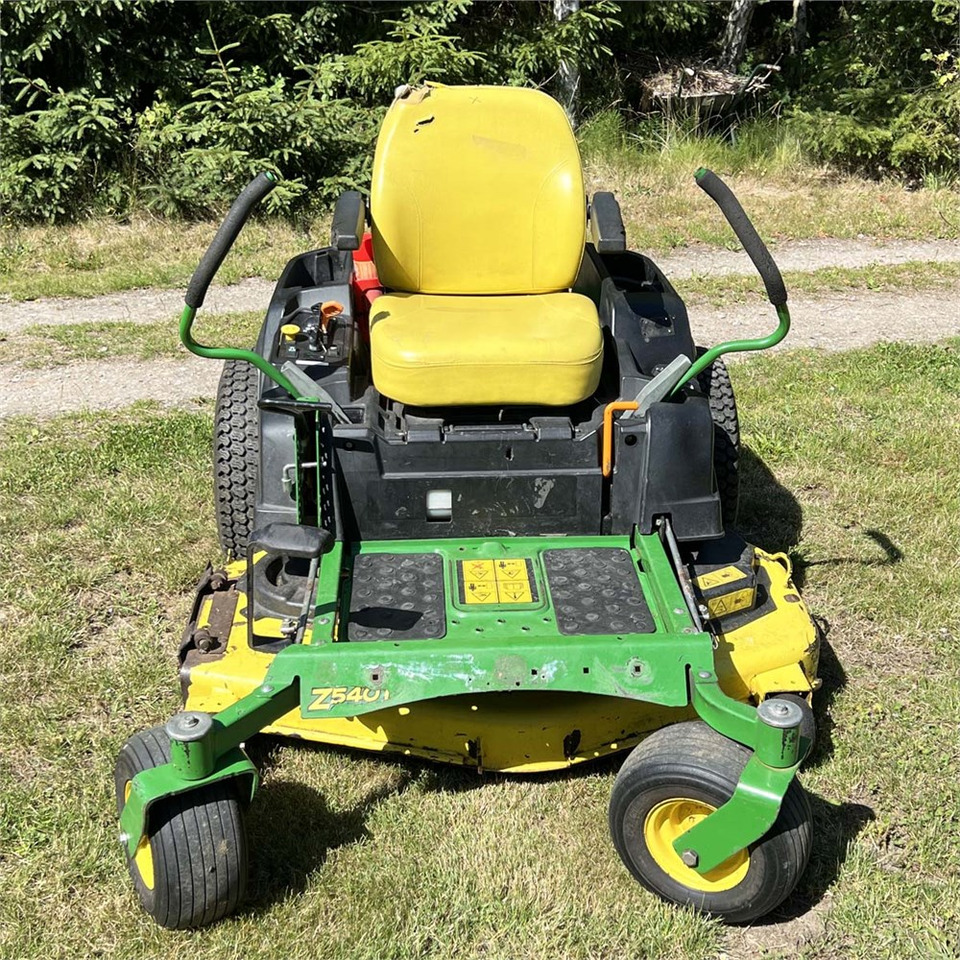 John Deere Z540 R - Záhradná kosačka: obrázok 2 John Deere Z540 R - Záhradná kosačka: obrázok 2