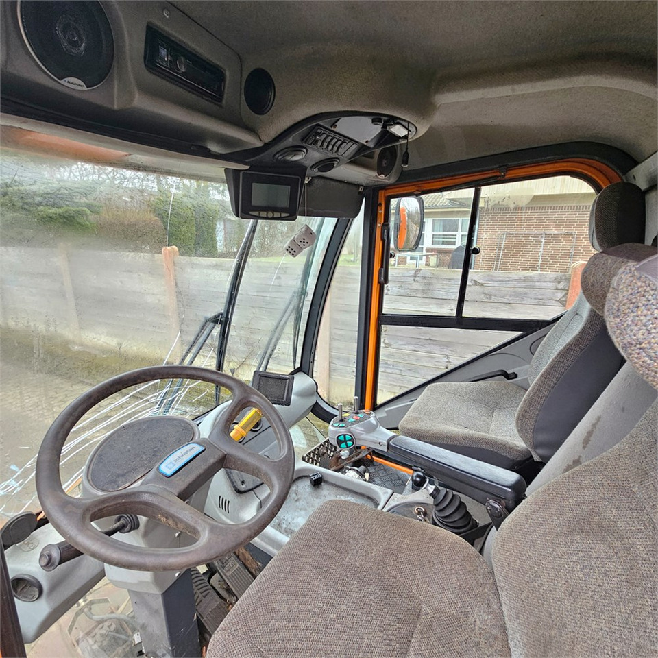 Zametacie vozidlo Johnston Sweepers CX400: obrázok 11 Zametacie vozidlo Johnston Sweepers CX400: obrázok 11