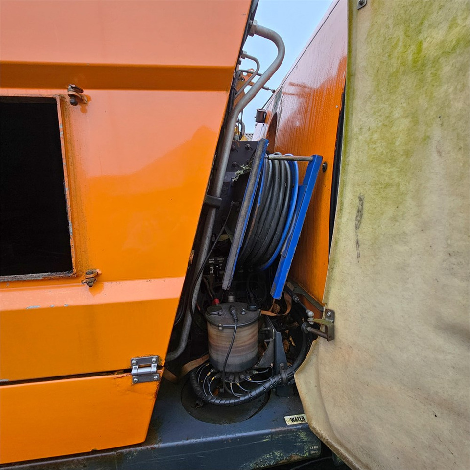 Zametacie vozidlo Johnston Sweepers CX400: obrázok 25 Zametacie vozidlo Johnston Sweepers CX400: obrázok 25